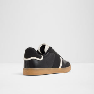 Freekick / Sneakers