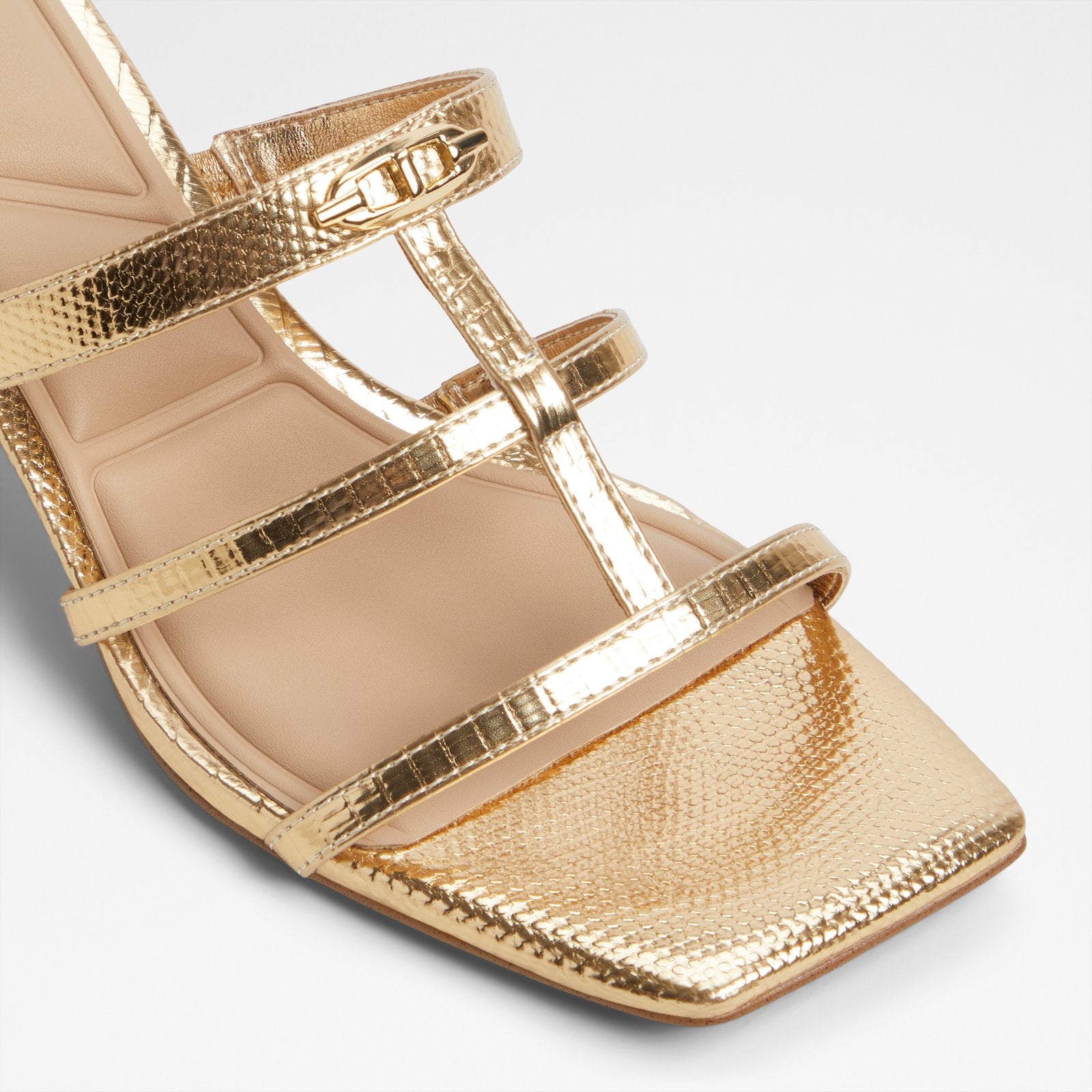 Goldenglow / Heeled Sandals