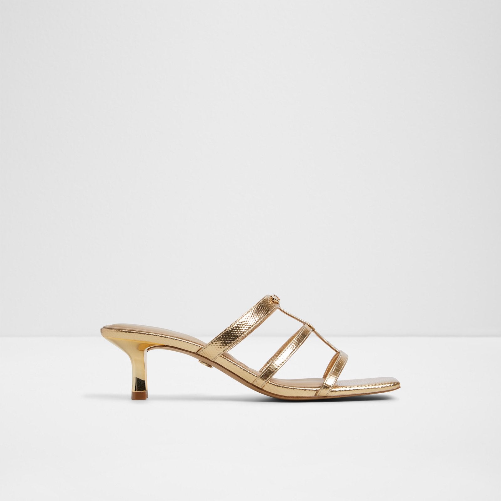 Goldenglow / Heeled Sandals