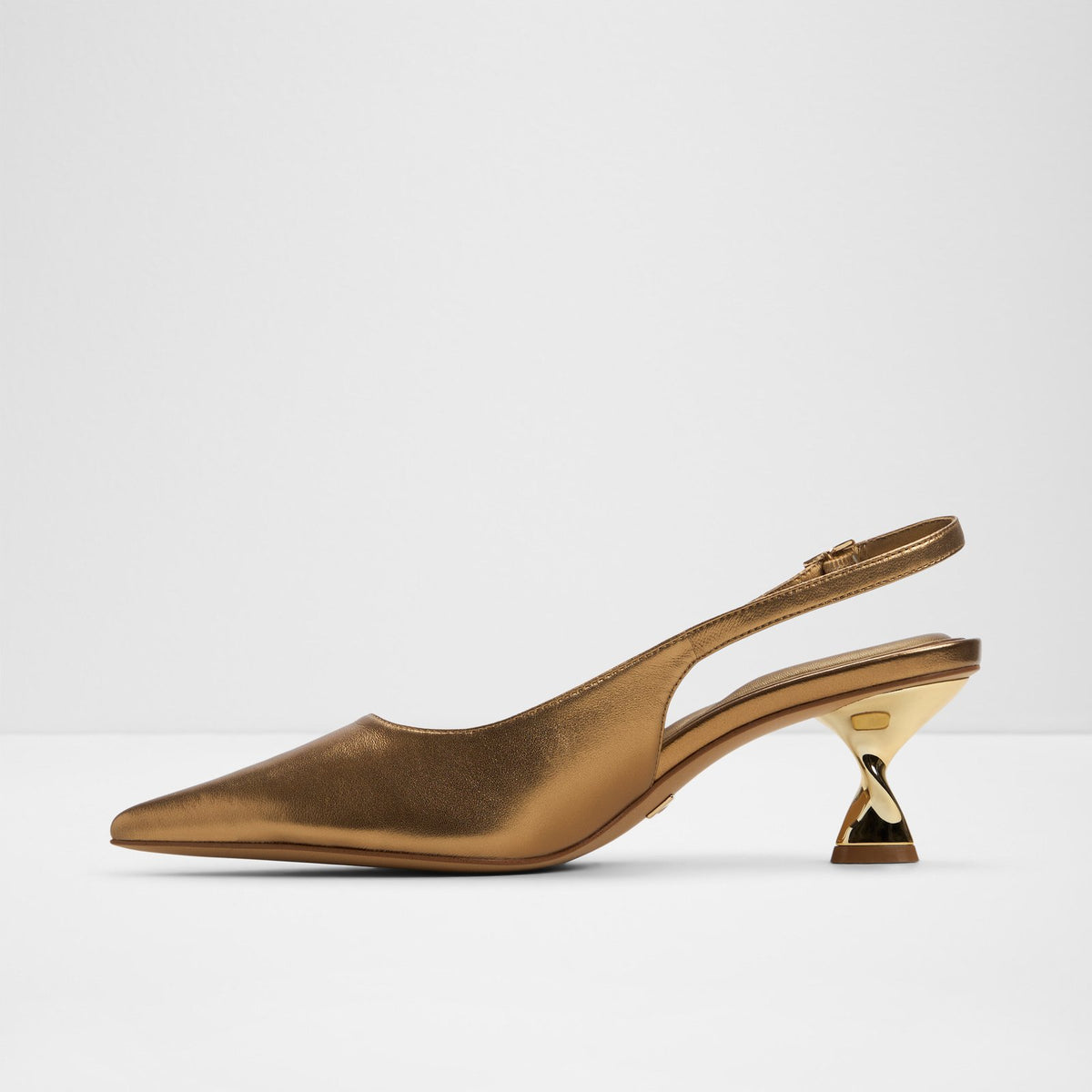 Goldensheen / Heeled Shoes