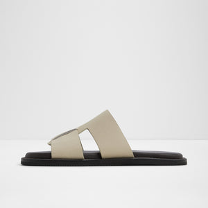 Gonzalo / Flat Sandals