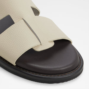 Gonzalo / Flat Sandals