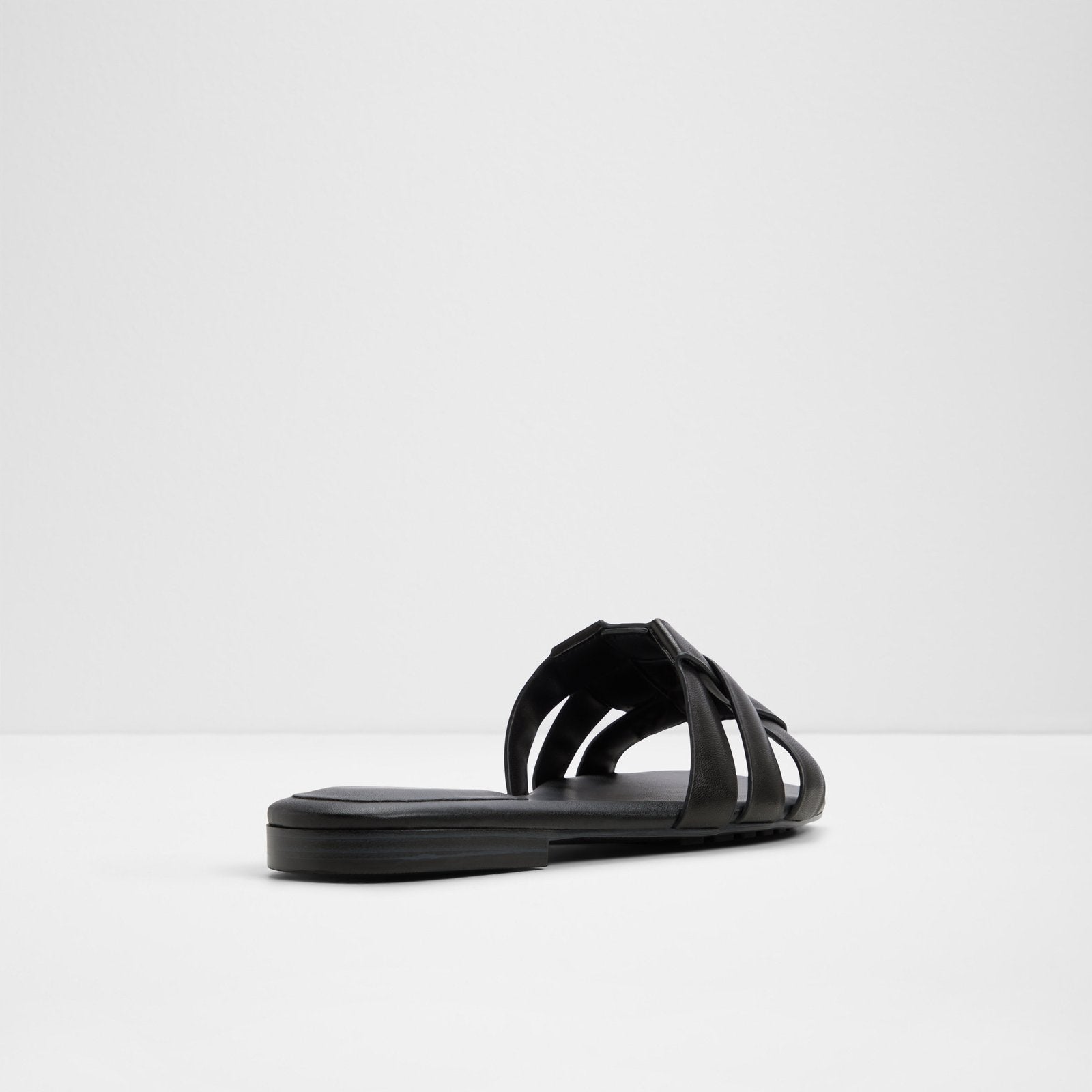 Gotosandal / صنادل مسطحة