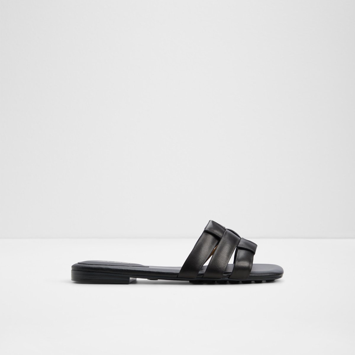 Gotosandal / صنادل مسطحة
