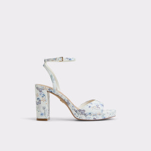 Gracious / Heeled Sandals