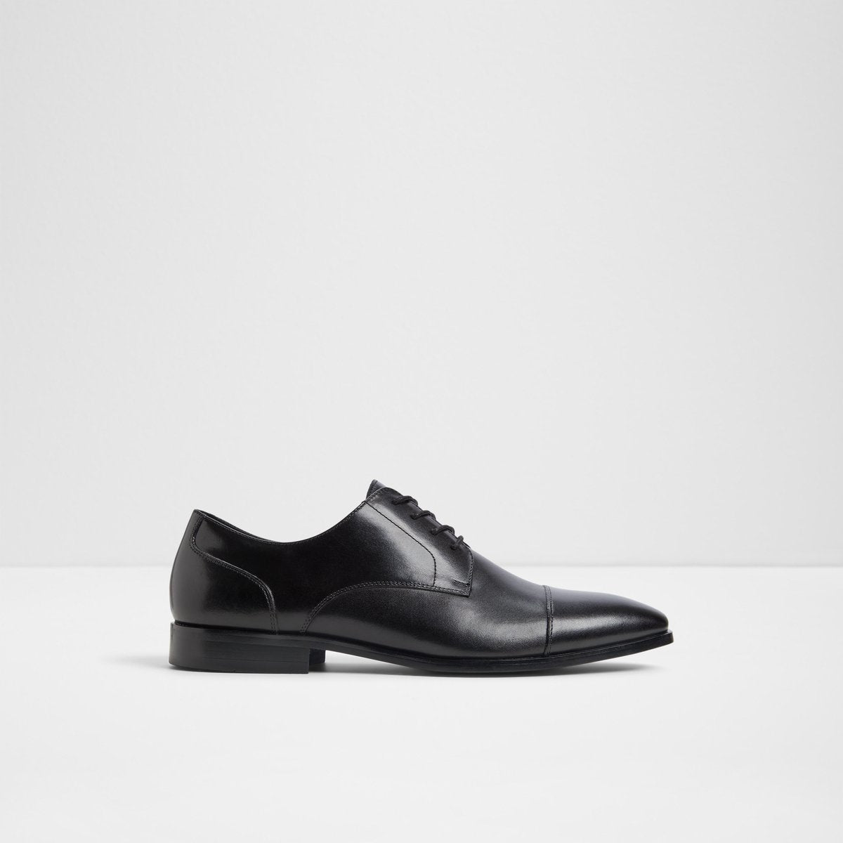 Gregorio / Lace Ups