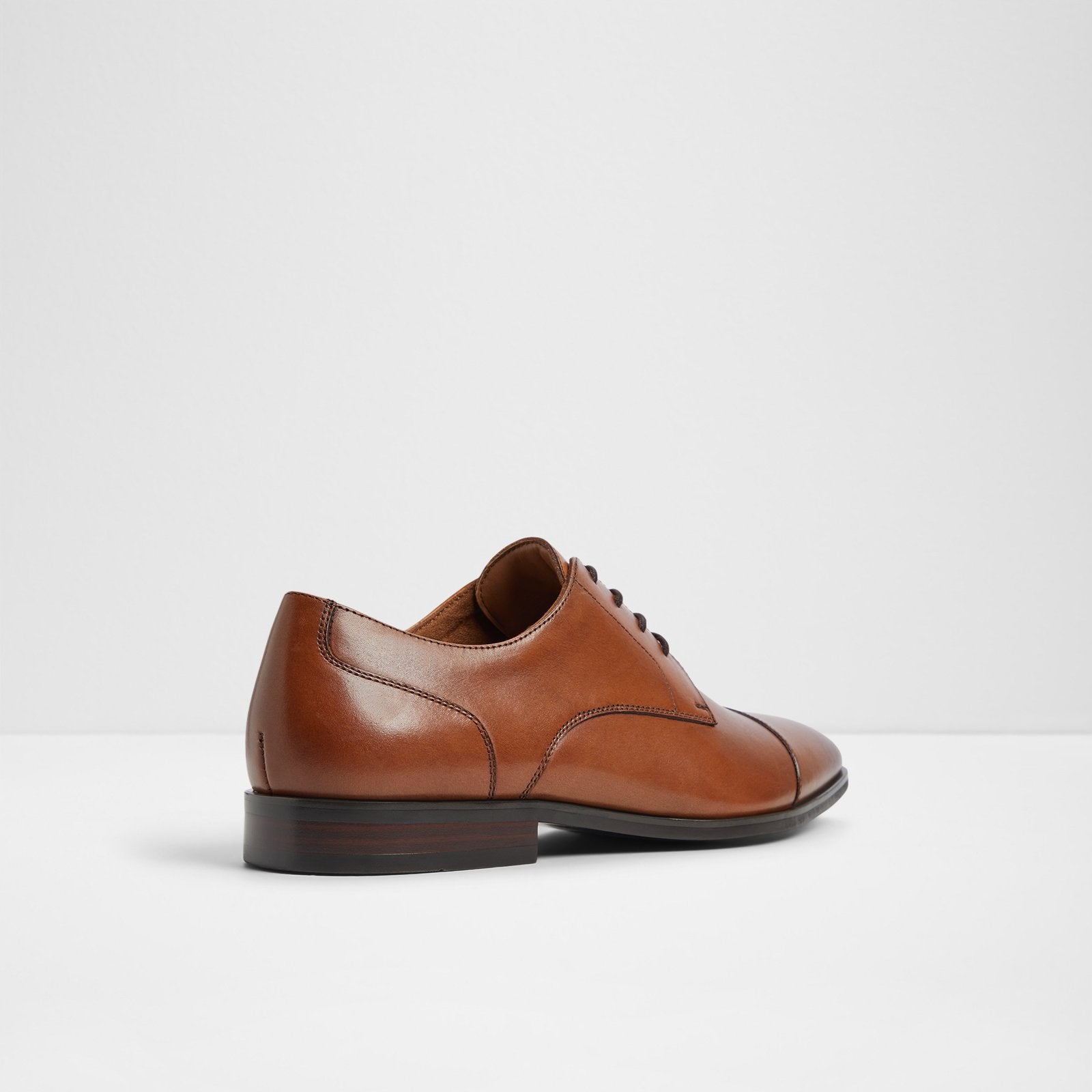Gregorio / Lace Ups
