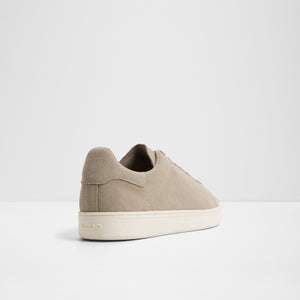 Grit / Sneakers