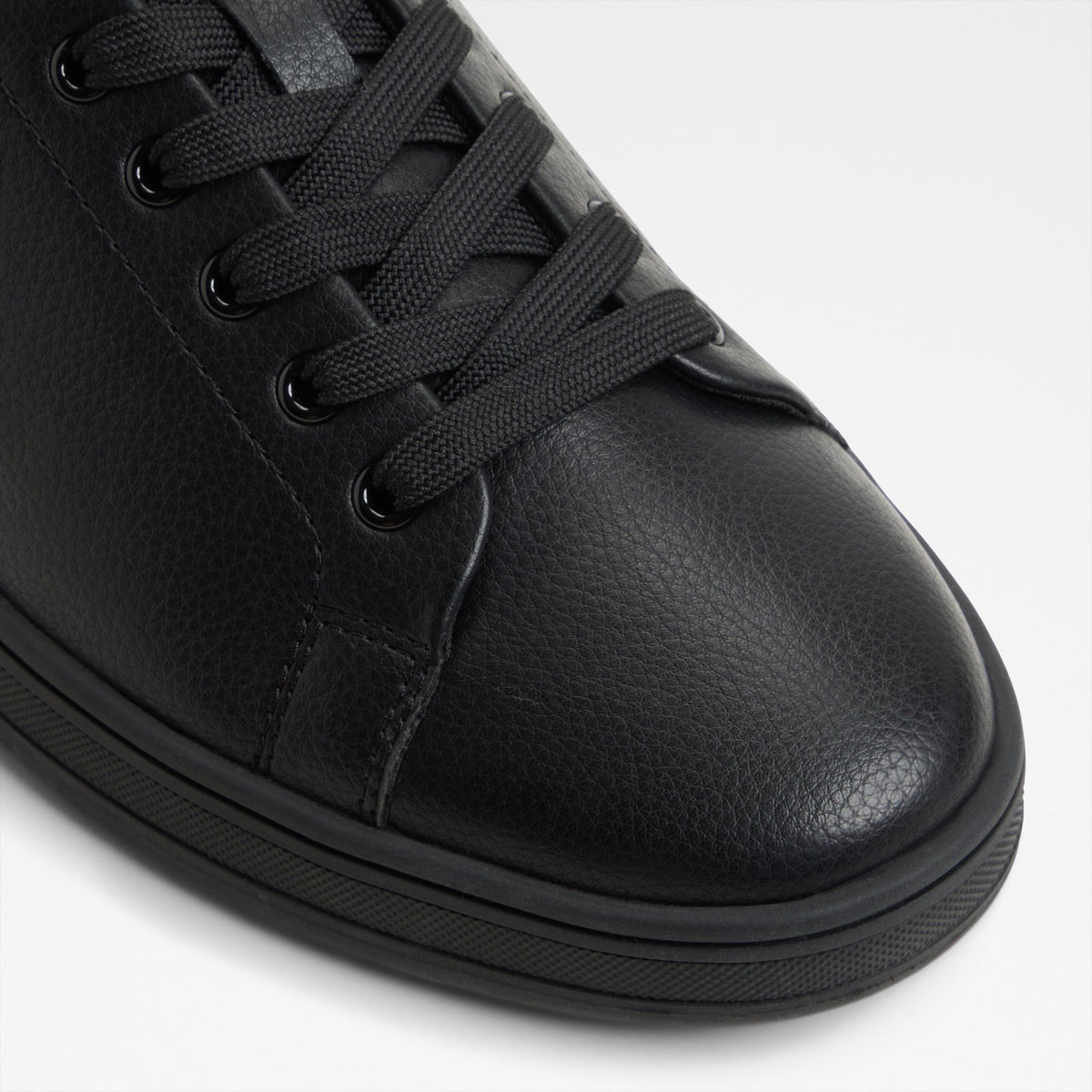 Grit / Sneakers