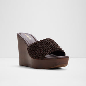 Grounded / Wedge Sandals