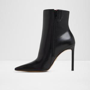 Guavaberry / Ankle Boots
