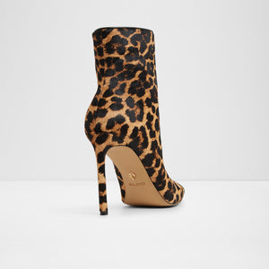 Guavaberry / Ankle Boots
