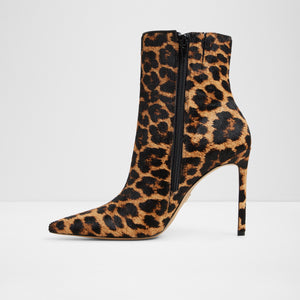 Guavaberry / Ankle Boots