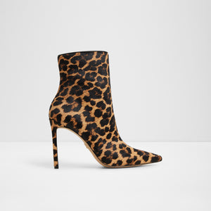 Guavaberry / Ankle Boots