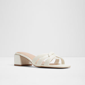 Hanne / Heeled Sandals