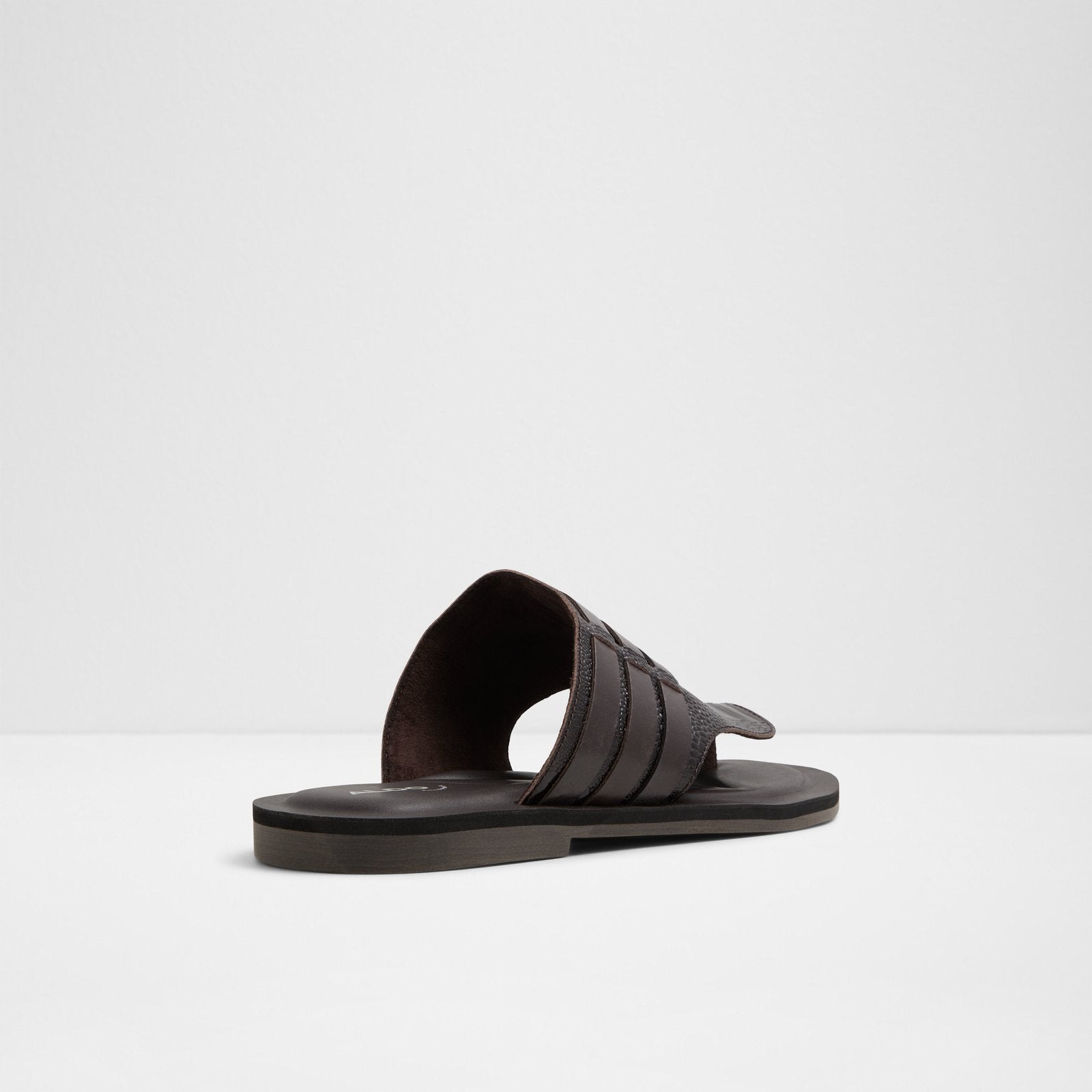 Haorin / Flat Sandals