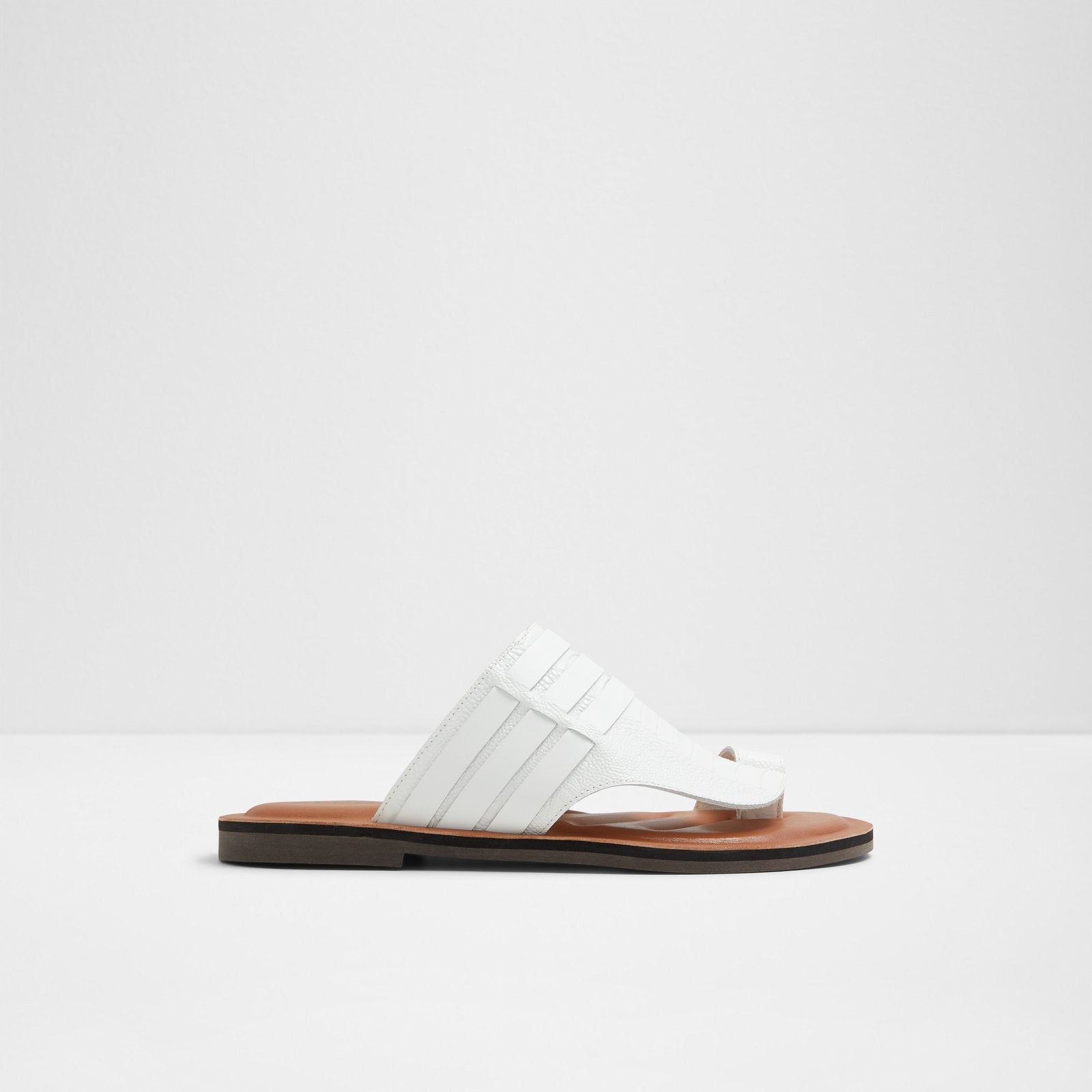 Haorin / Flat Sandals