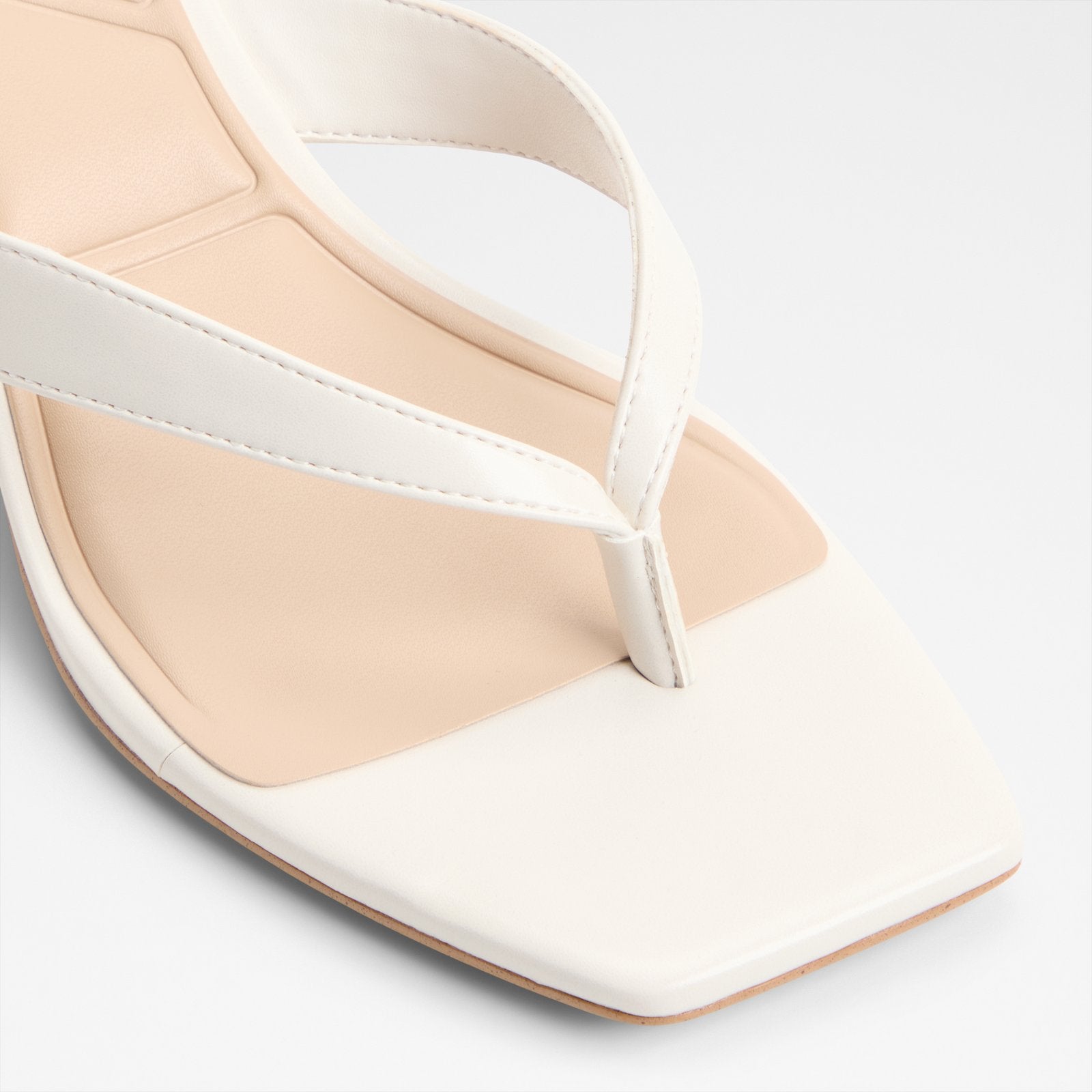 Hazy / Heeled Sandals