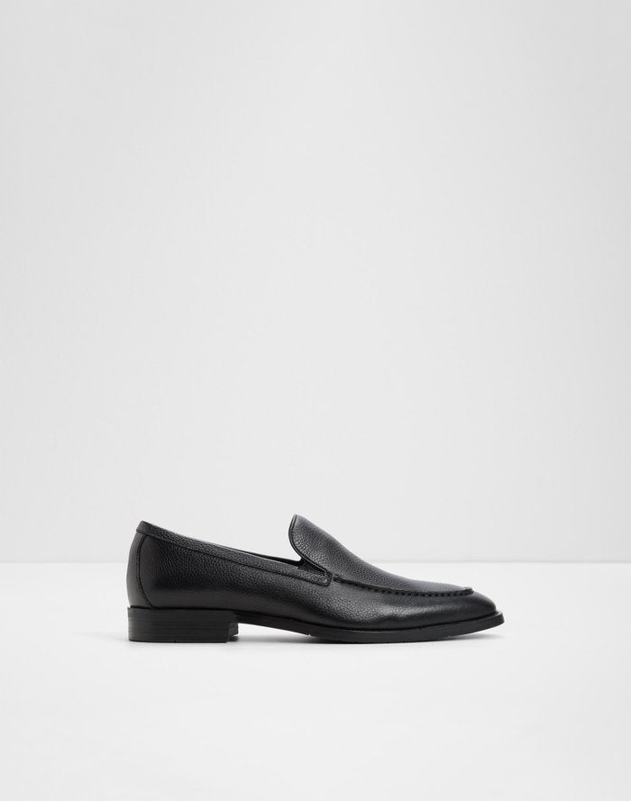 Heriot / Loafers