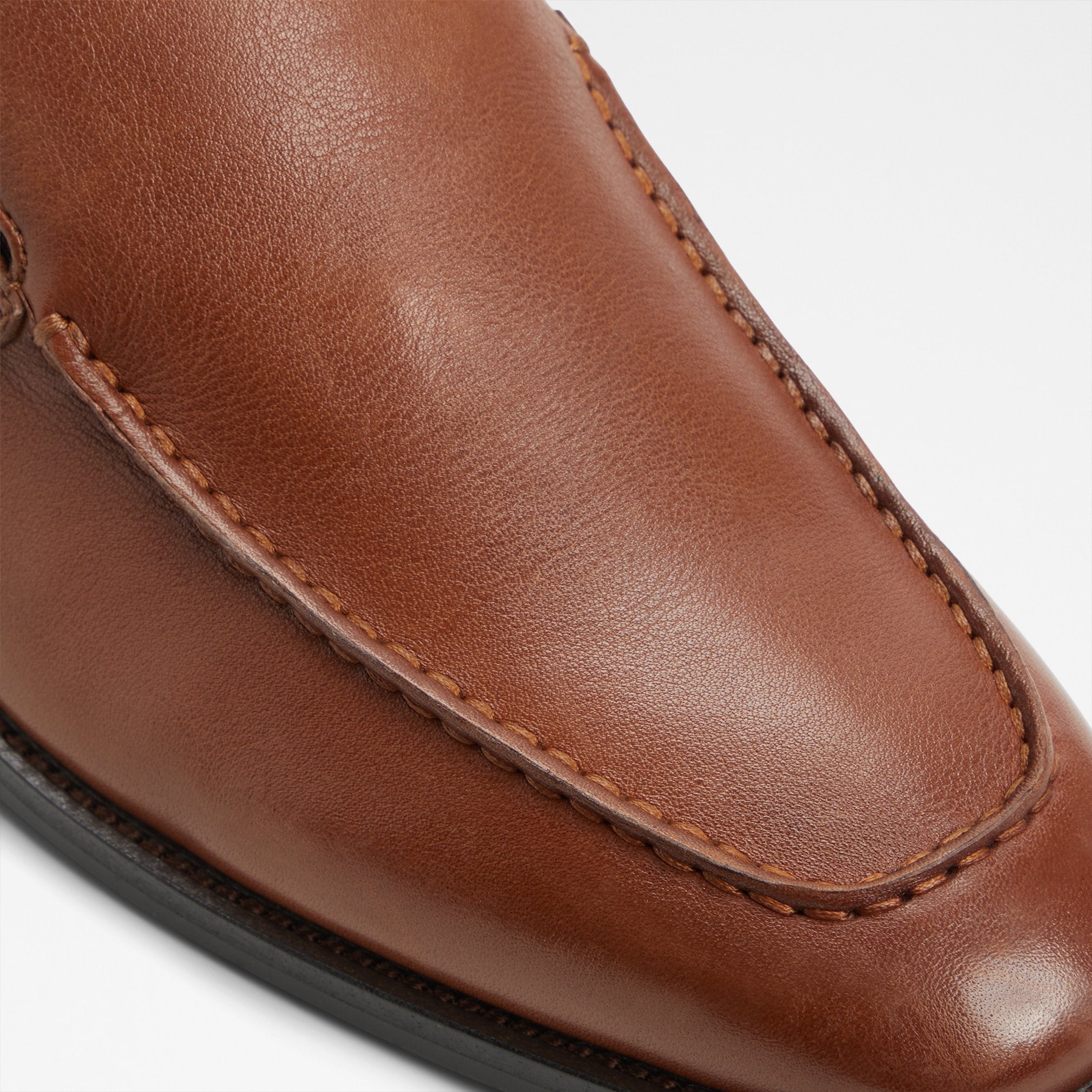 Heriot / Loafers