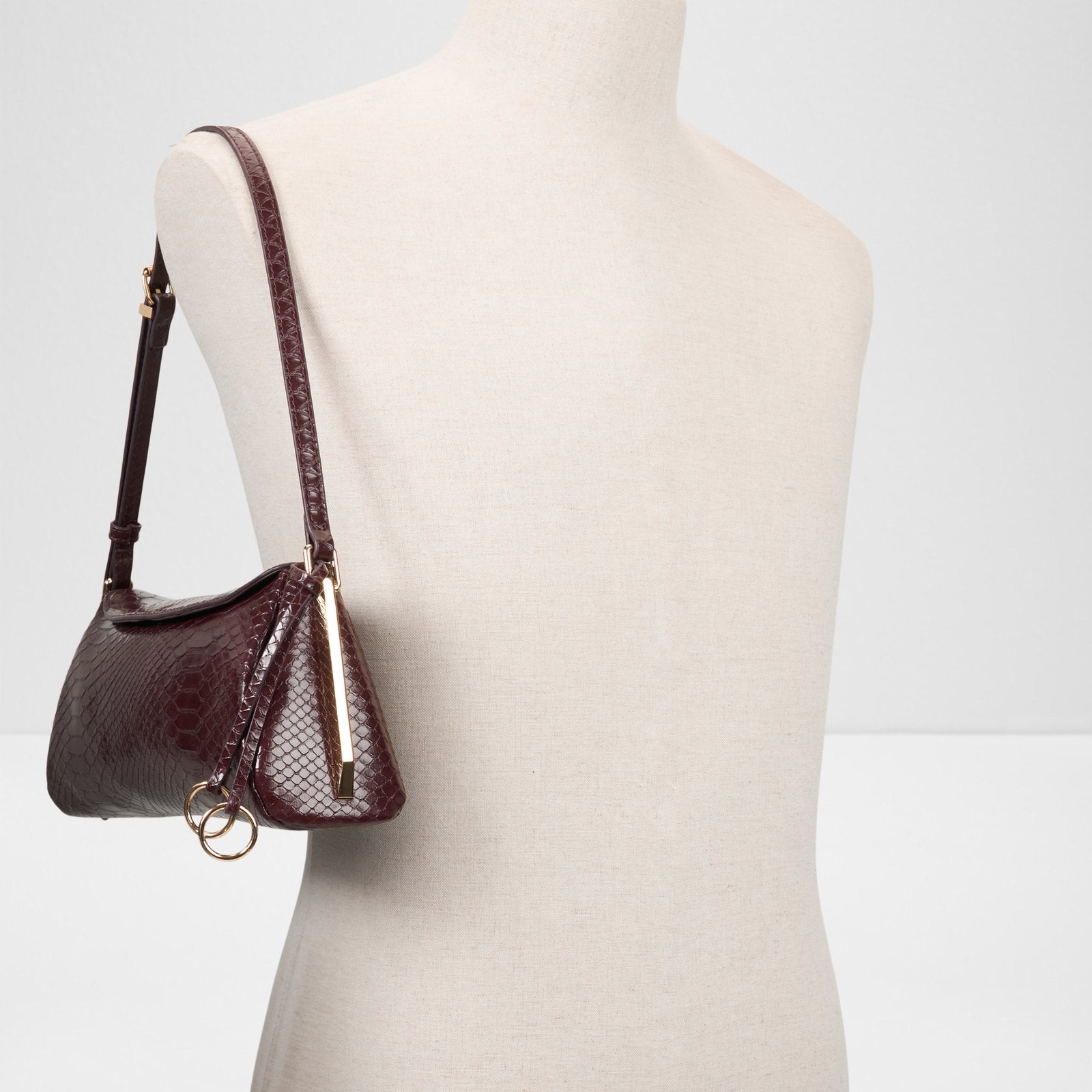 Hillarie / Shoulder Bag