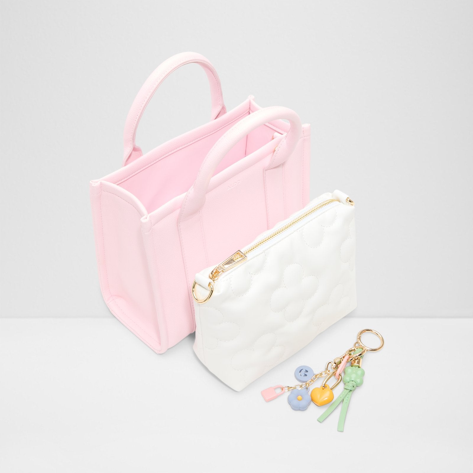 Hypertmc04 / Satchel