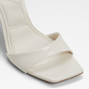Illustrious / Heeled Sandals