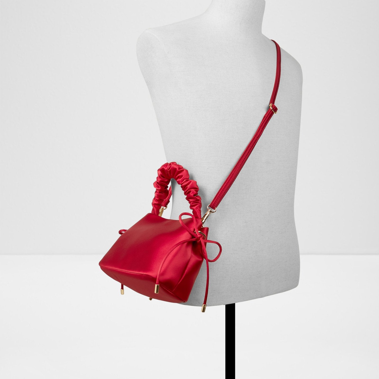 Indulgence / Shoulder Bag