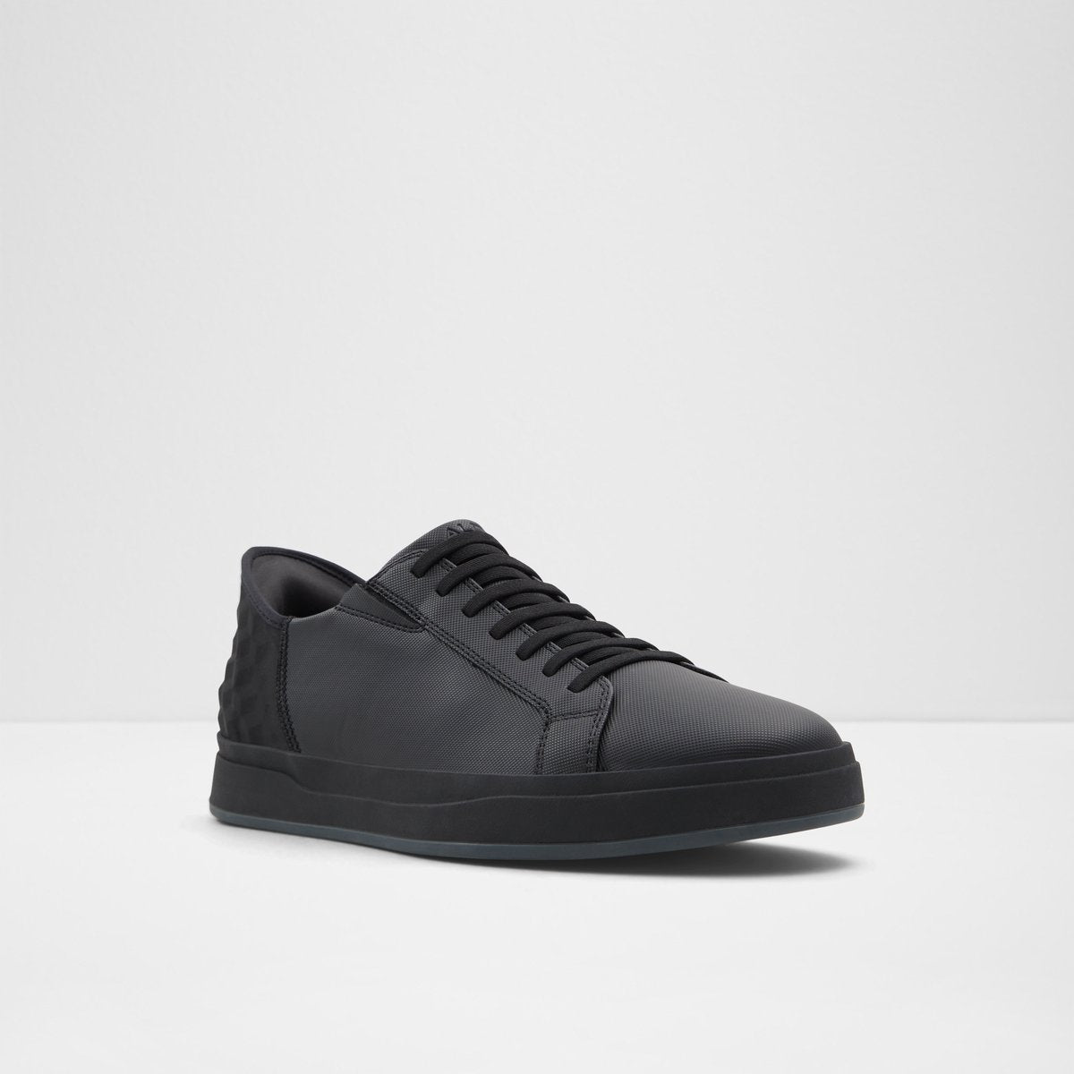 Invictus / Sneakers Men Shoes - Black - ALDO KSA