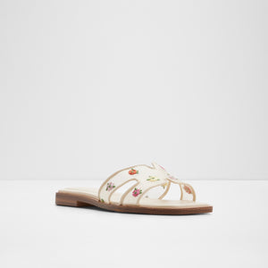 Itsandal / Flat Sandals