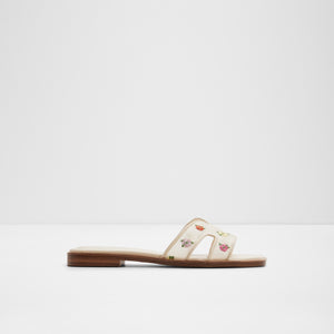 Itsandal / Flat Sandals