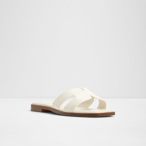 Itsandal / Flat Sandals