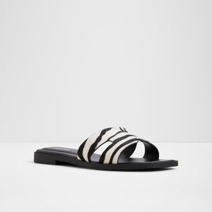 Itsandal / Flat Sandals