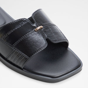 Itsandalmix / Flat Sandals