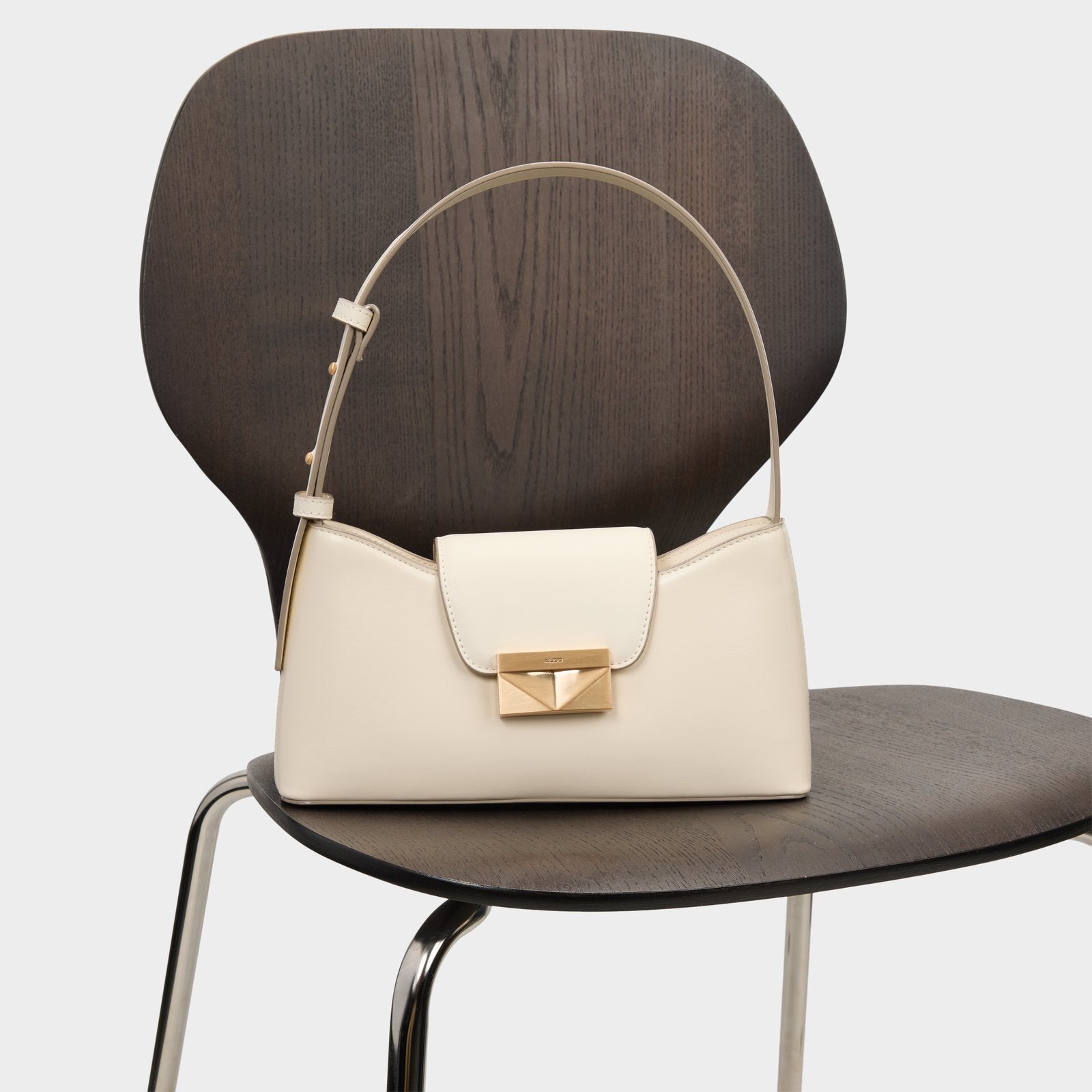 Itshoulder / حقيبة كتف