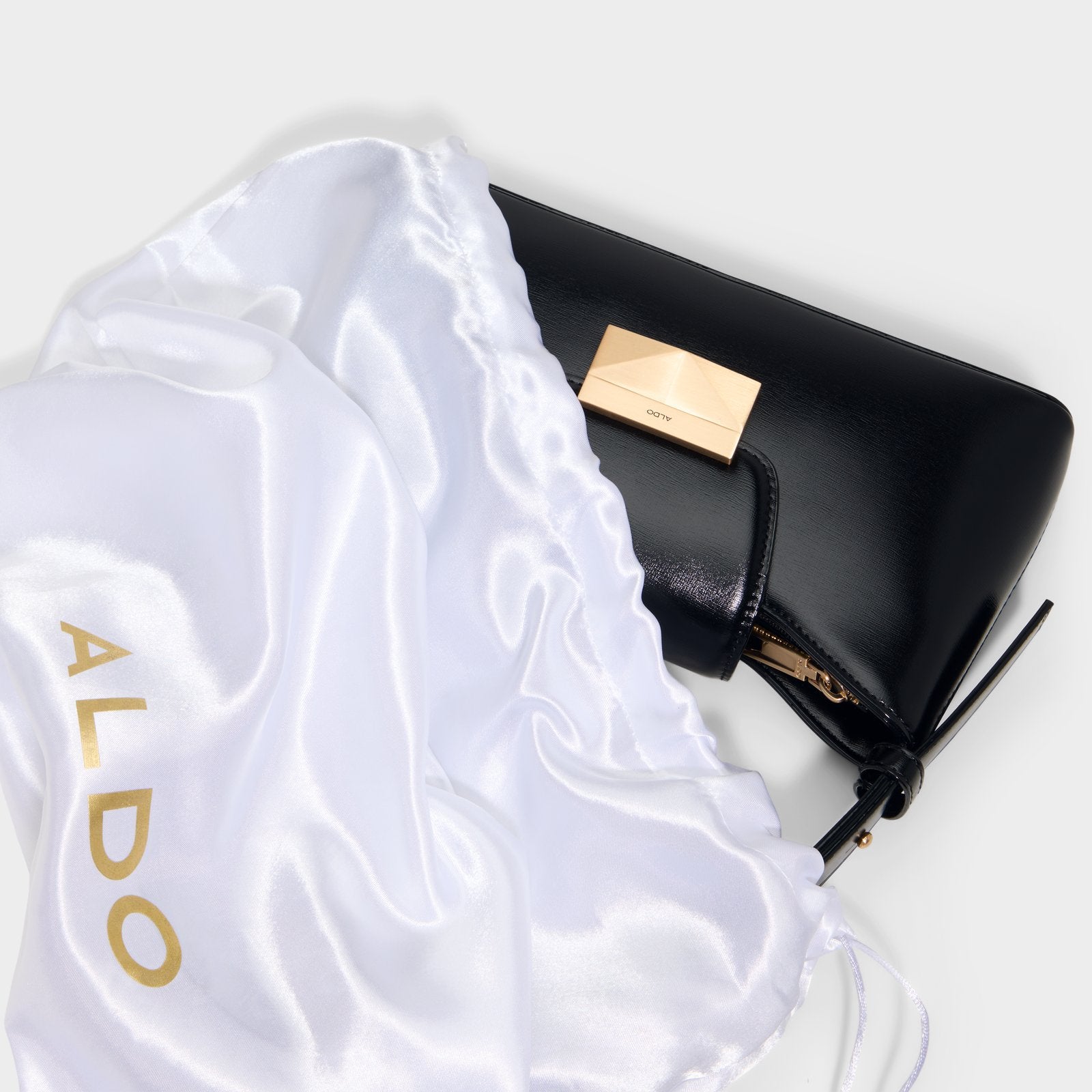 Itshoulder / حقيبة كتف