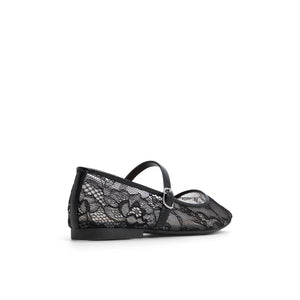Janeyy  /  Ballerinas & Mary Janes