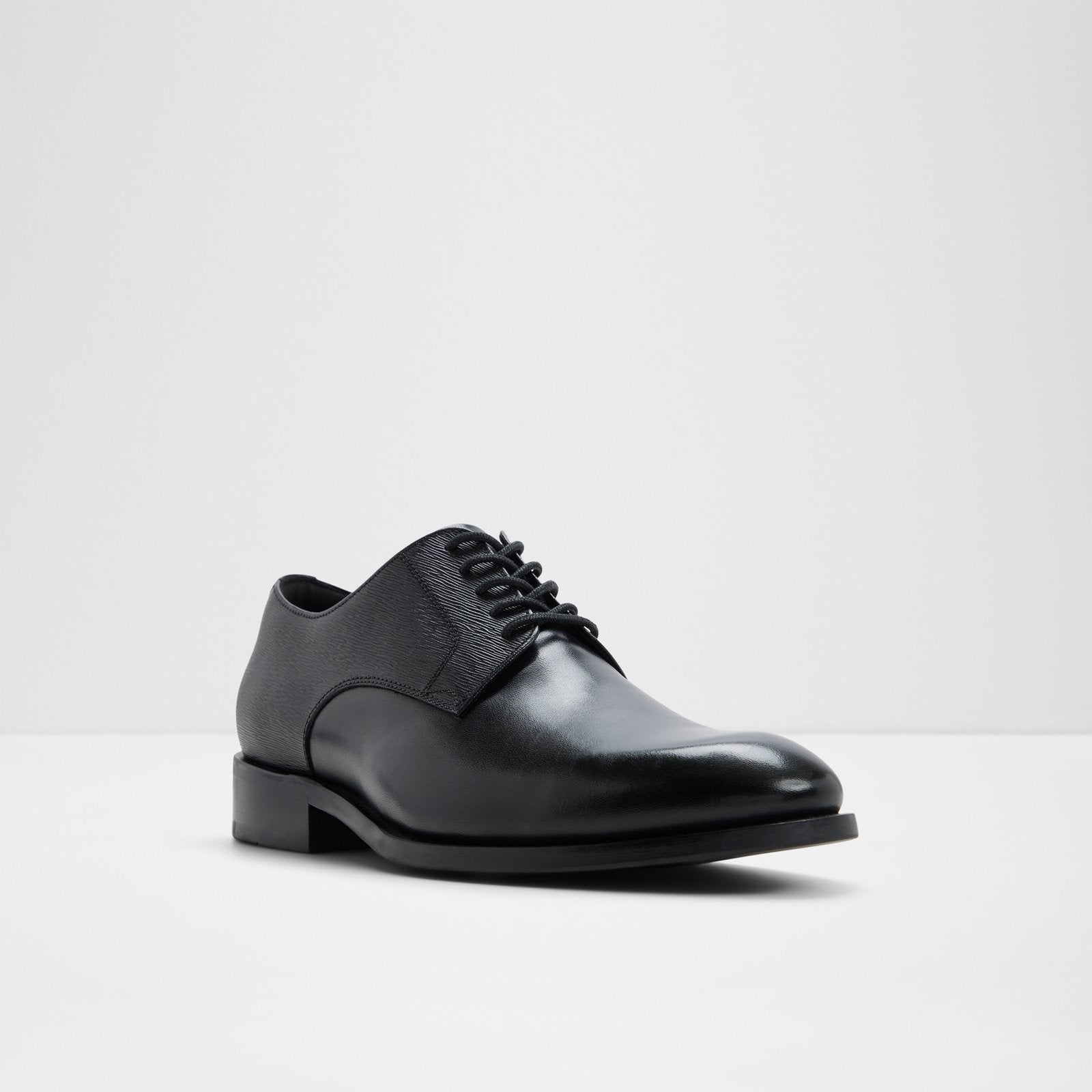 Jarrett / Lace Ups