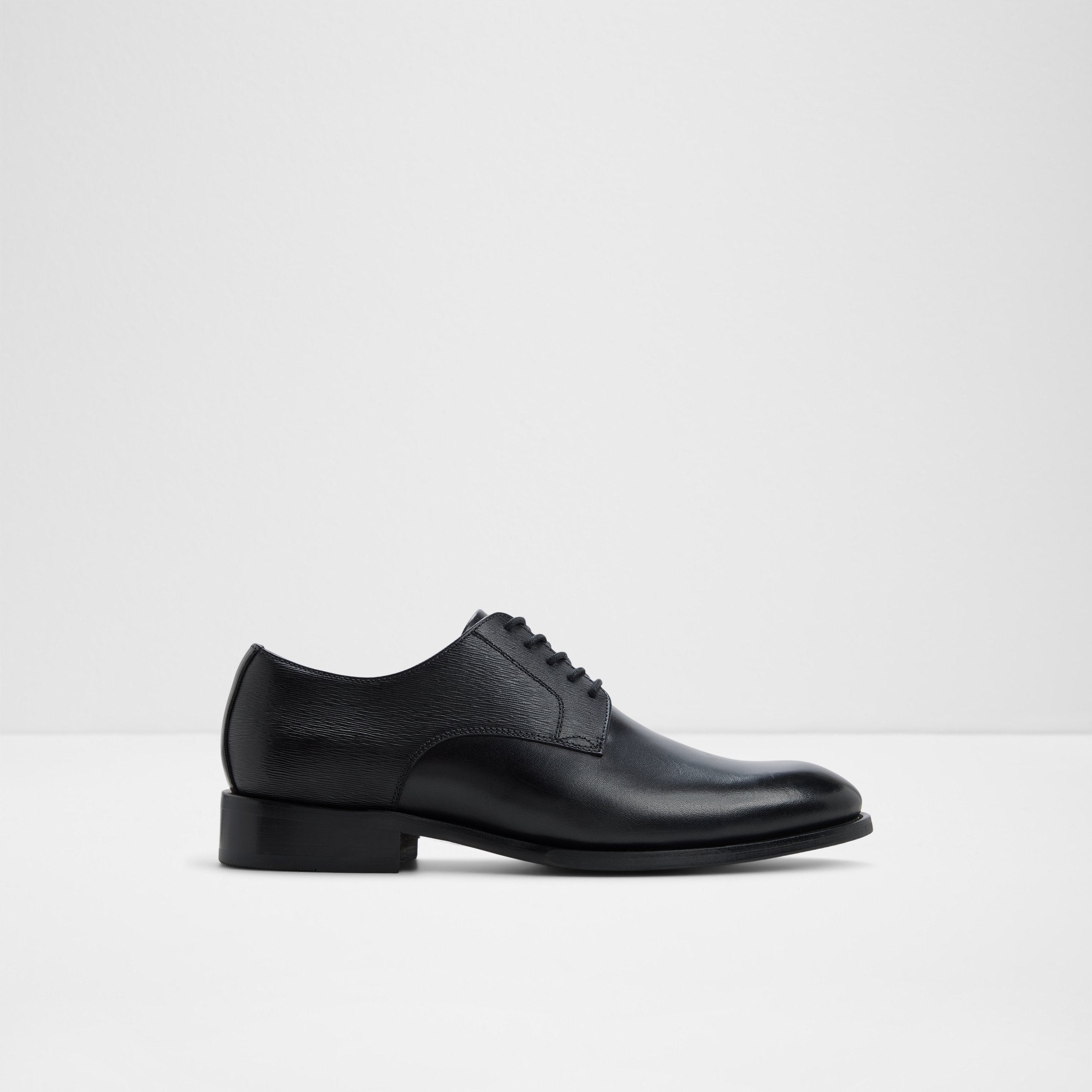 Jarrett / Lace Ups