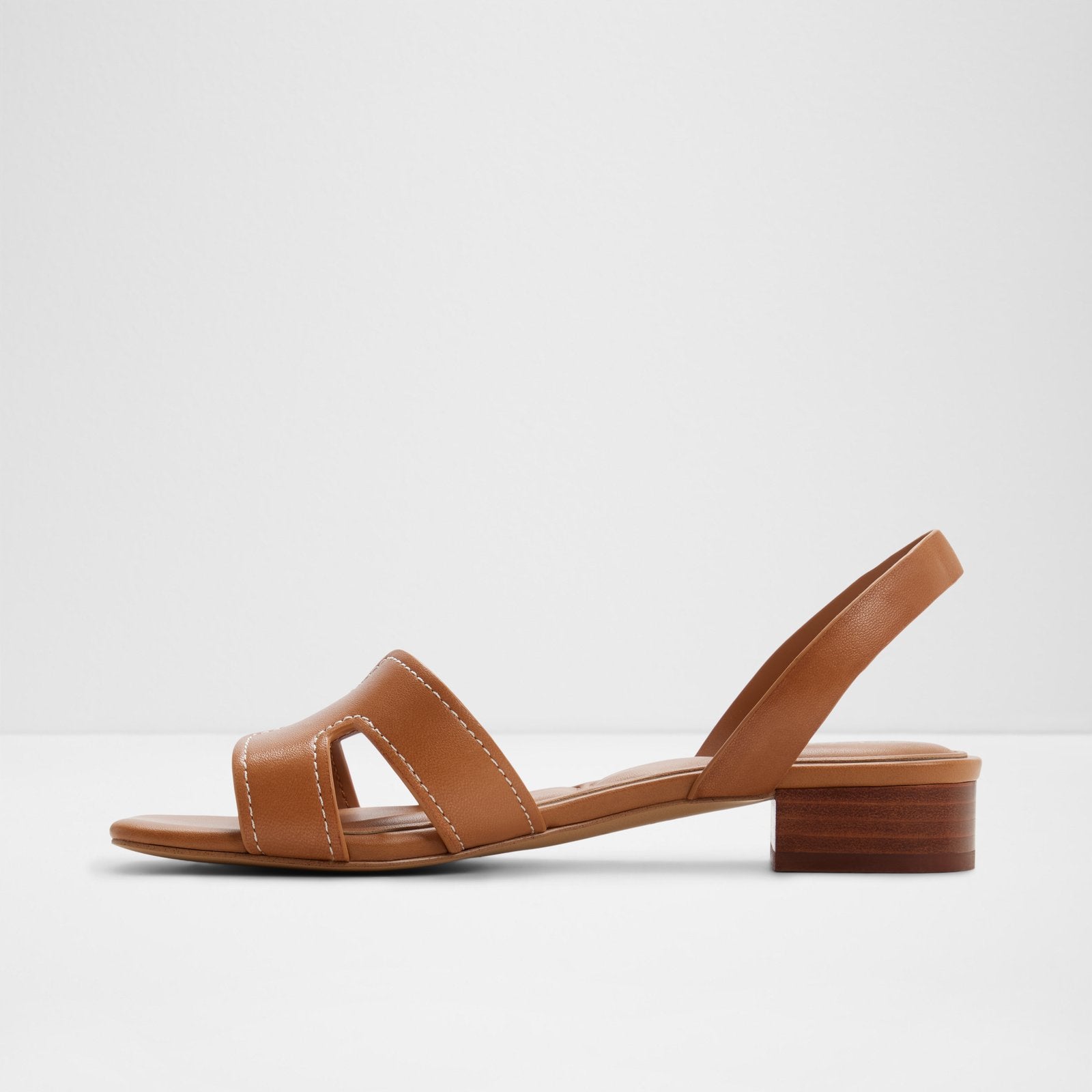 Javamannon / Heeled Sandals