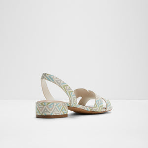 Javamannon / Heeled Sandals