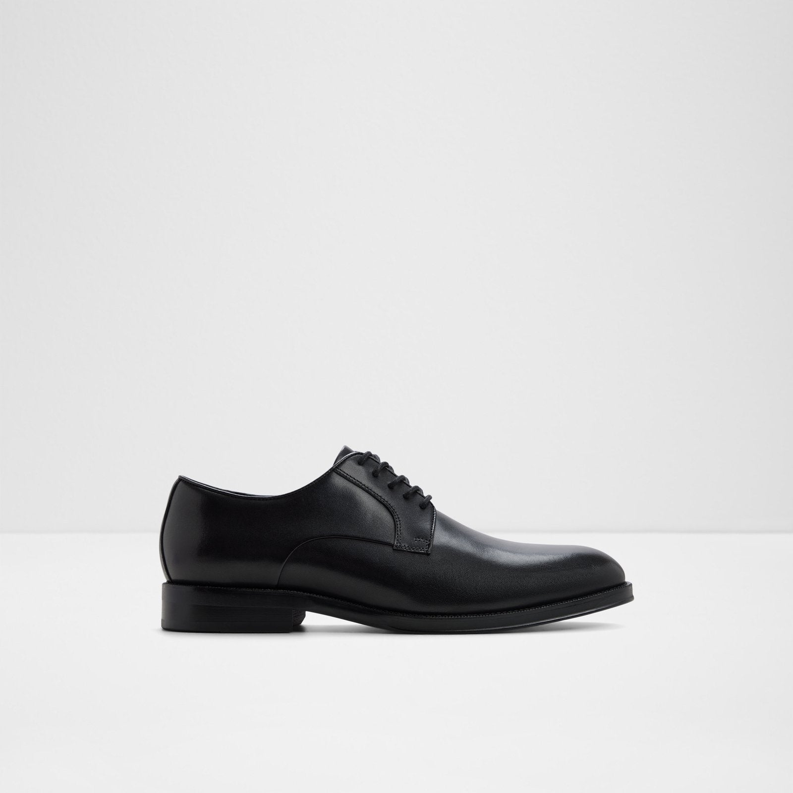 Jennings / Lace Ups