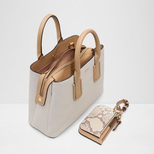 Jeynna / Satchel