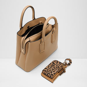 Jeynna / Satchel