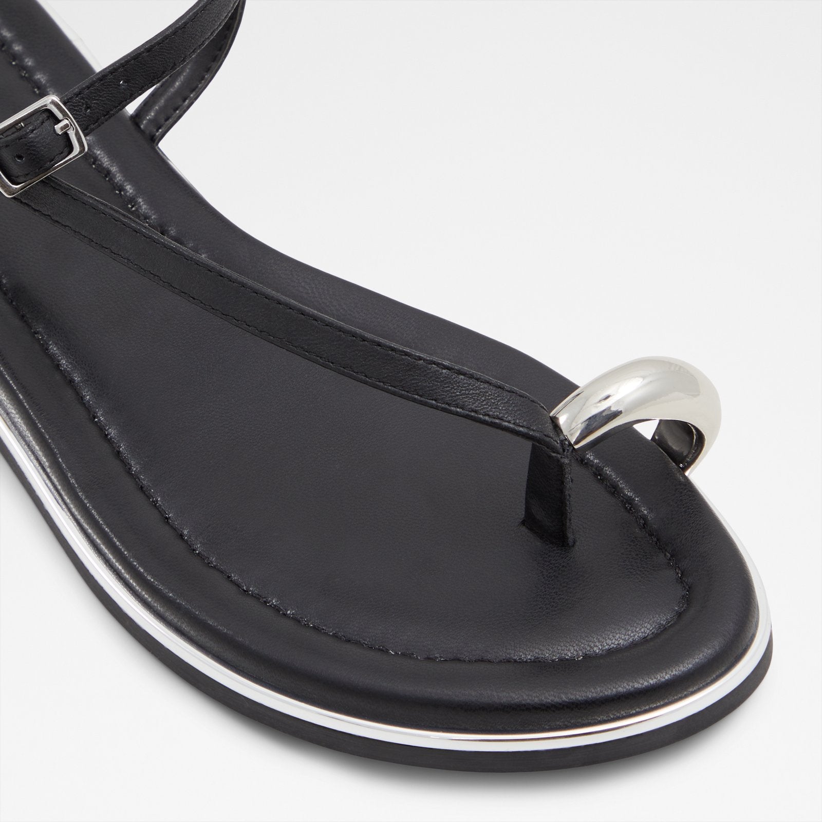 Jomali / Flat Sandals