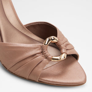 Journee / Heeled Sandals