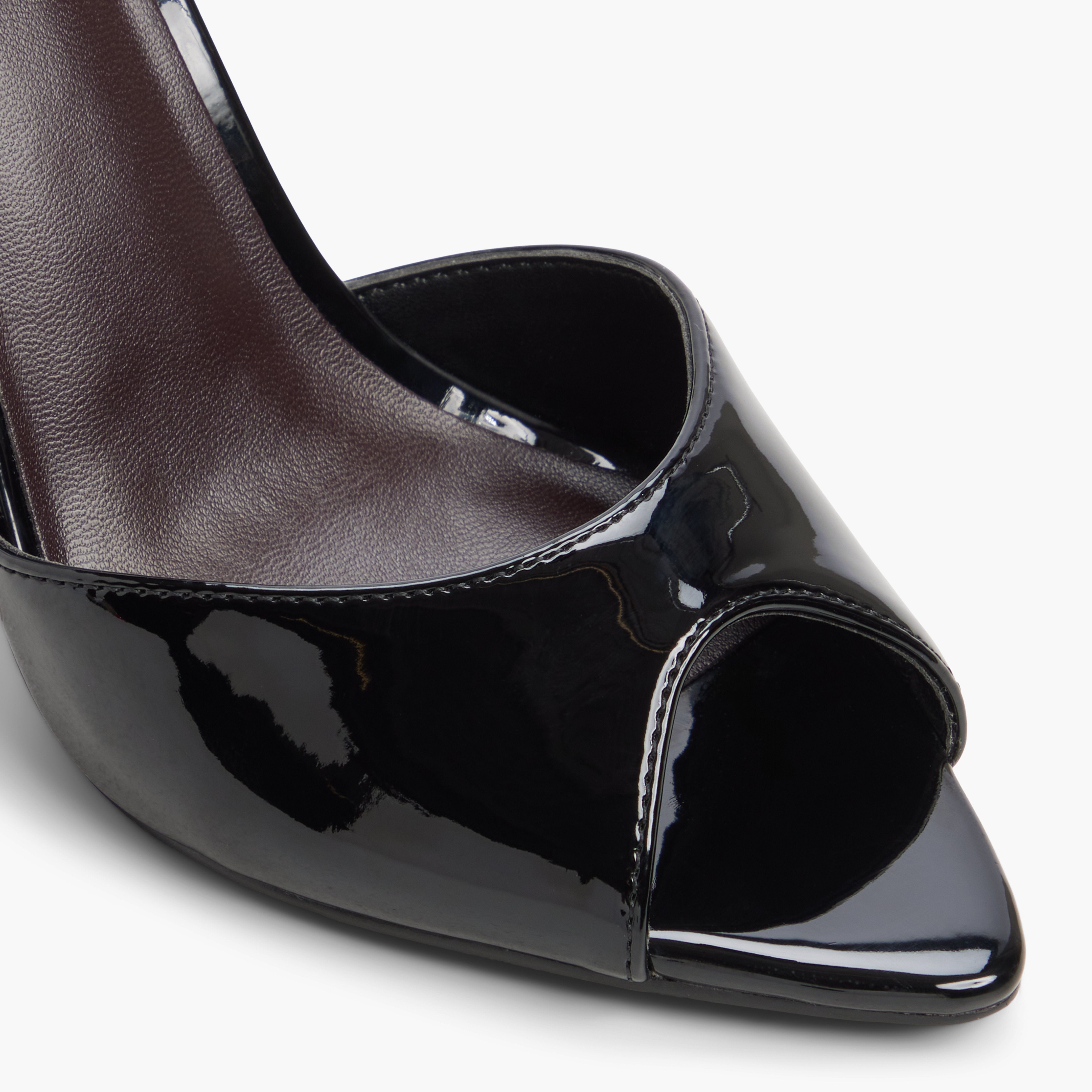 Juliia \ Heeled Sandals