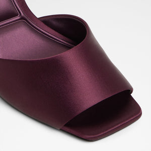 Kaiasien / Heeled Sandals