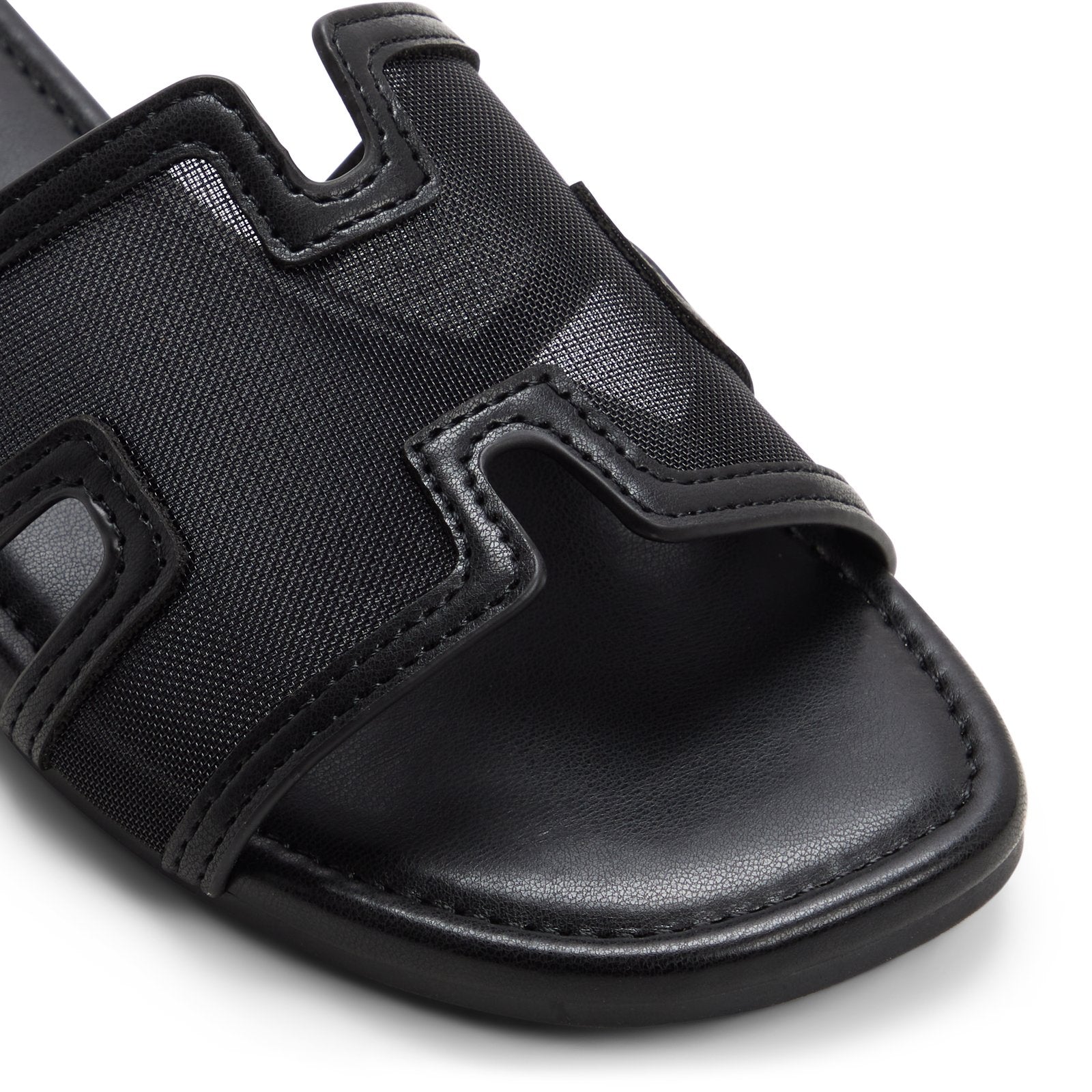 Kamiko \ Flat Sandals