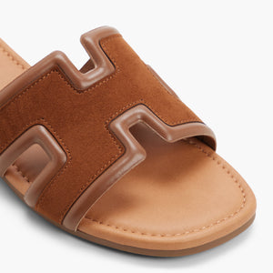 Kamiko \ Flat Sandals